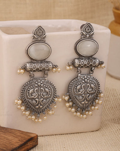 Kadambari Dangler Earrings - wxo