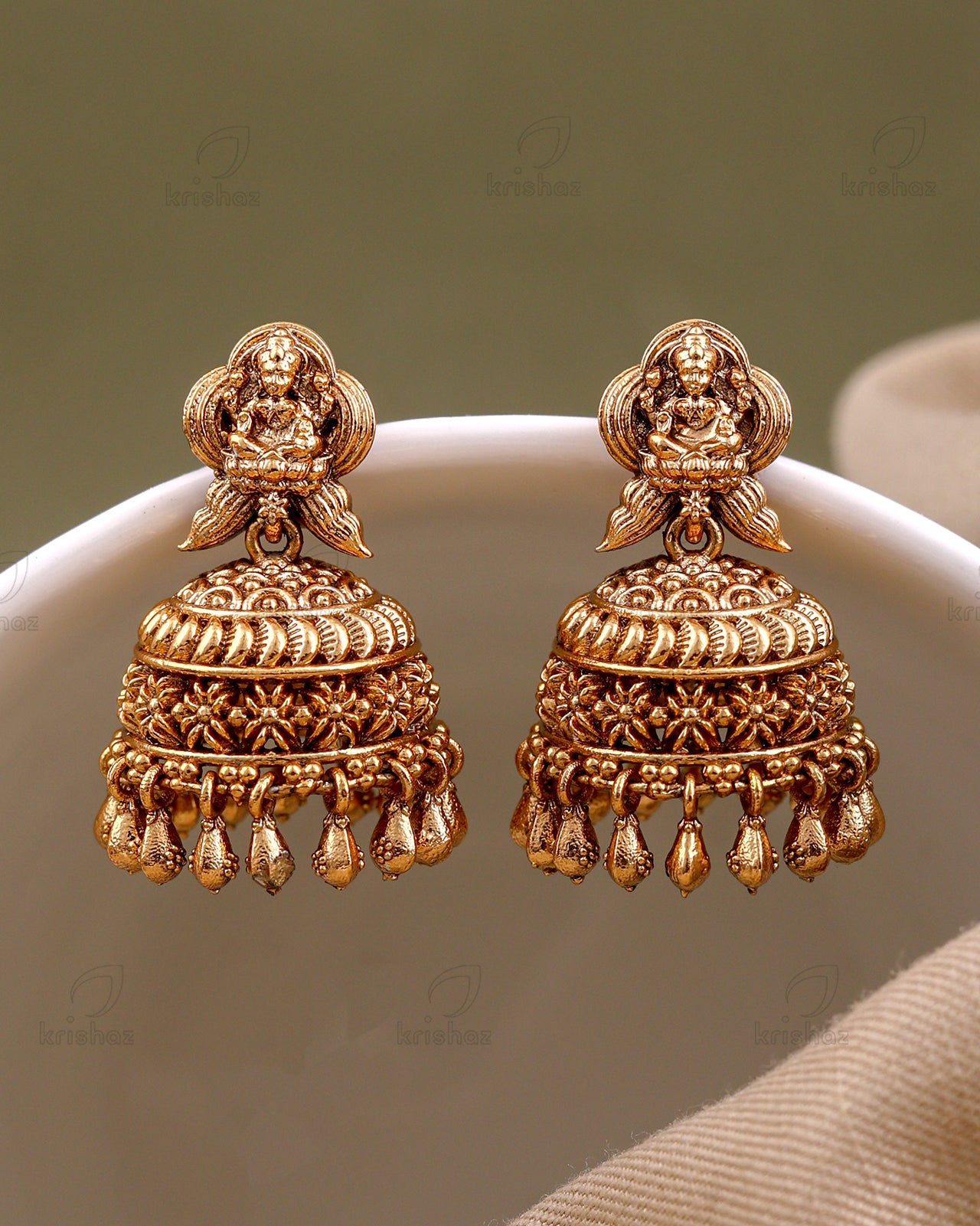 Saranya Temple Gold Jhumki