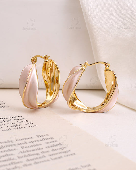Venus Fashionable Hoops