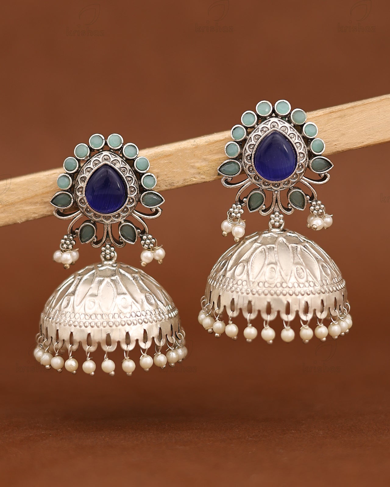 Nivedita Jhumki Earrings