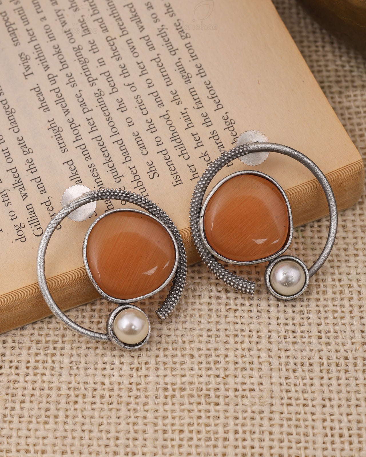 Moh Circular Stud Earrings