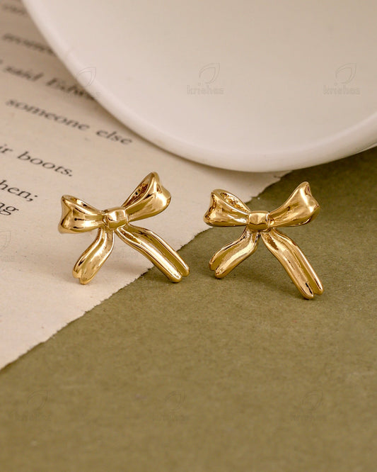 Bria Fashionable Stud Earrings