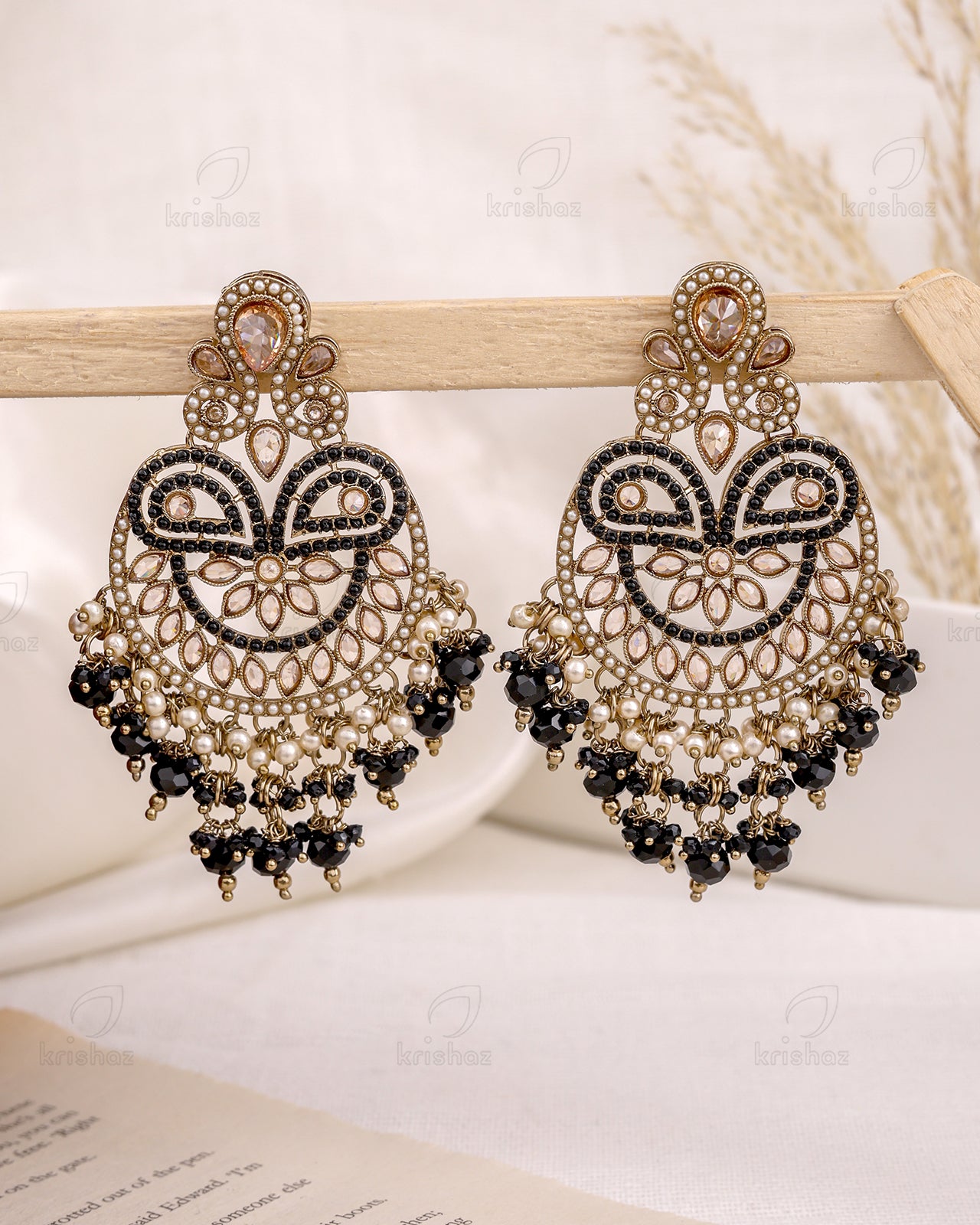 Ruhana Pakistani Kundan Danglers