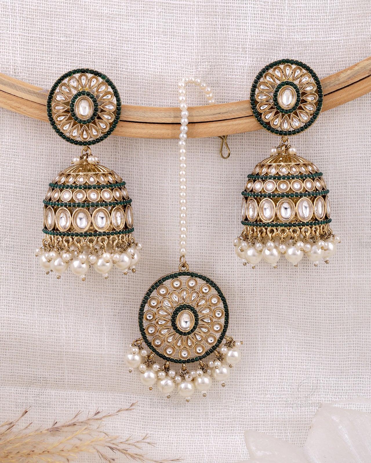 Anabia Pakistani Kundan Jhumki With Mangtika