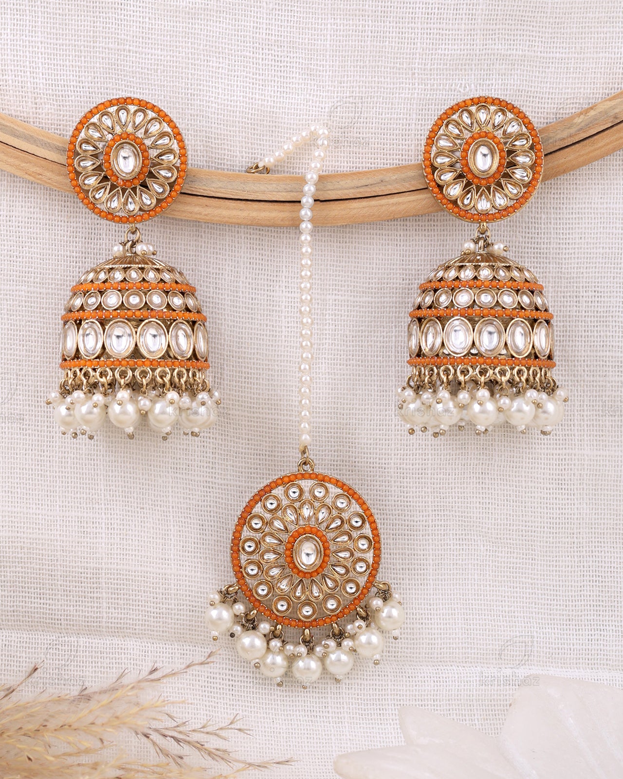 Anabia Pakistani Kundan Jhumki With Mangtika