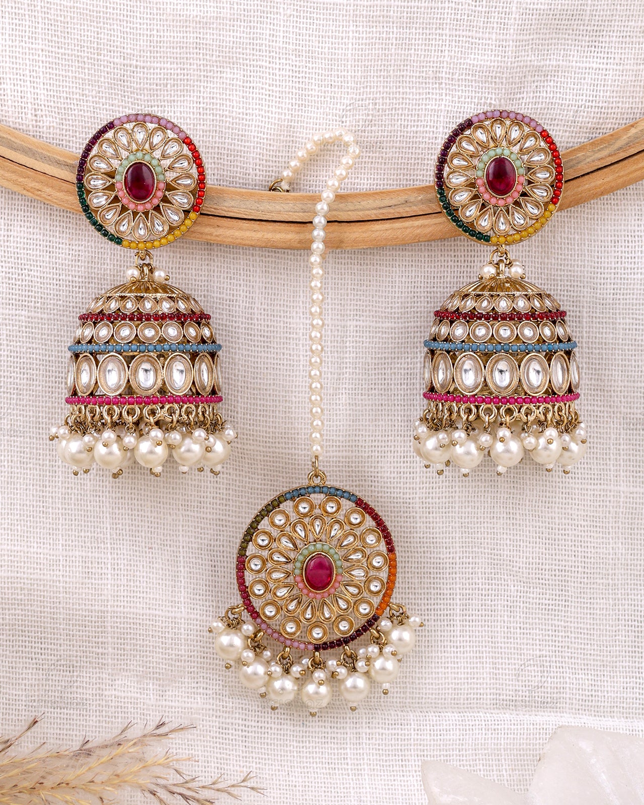 Anabia Pakistani Kundan Jhumki With Mangtika