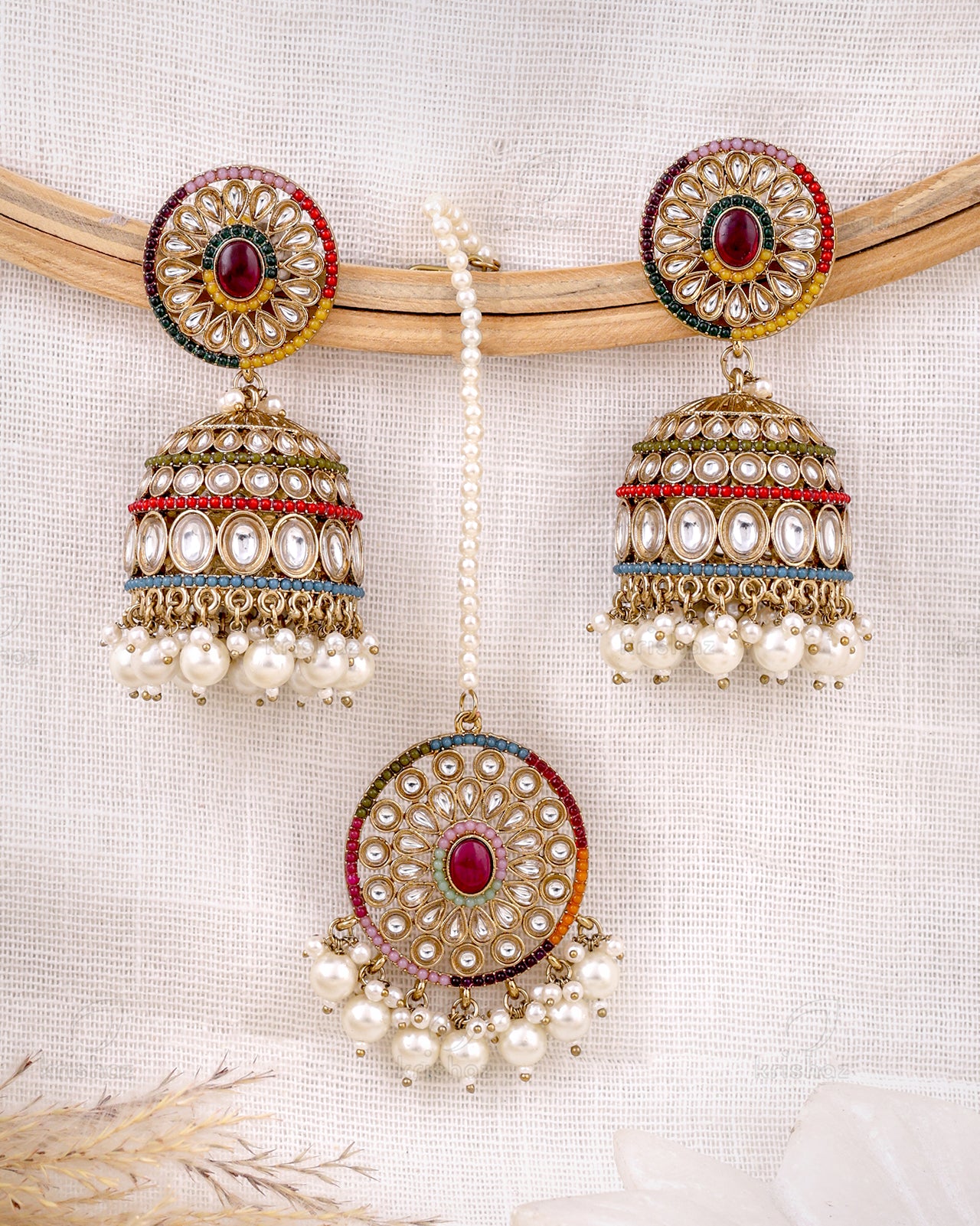 Anabia Pakistani Kundan Jhumki With Mangtika