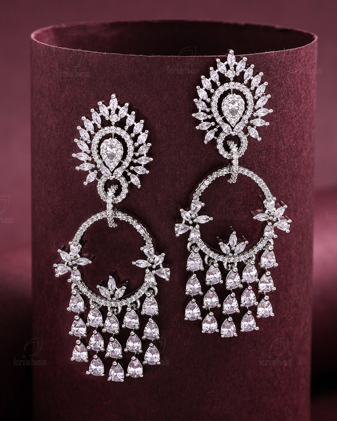 Queen Cz Dangler Earrings - CZE