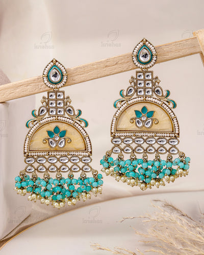 Vipula Kundan Danglers-M