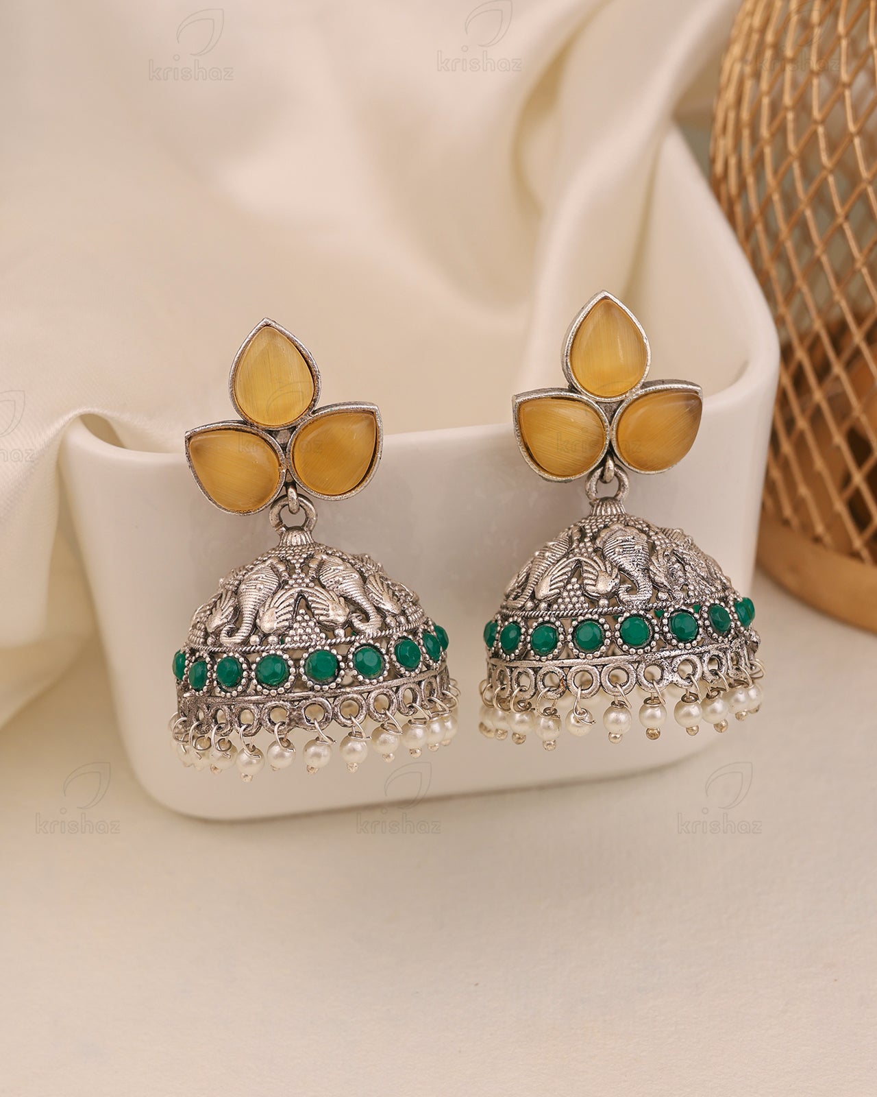 Mayuksh Jhumki Earrings - wxo