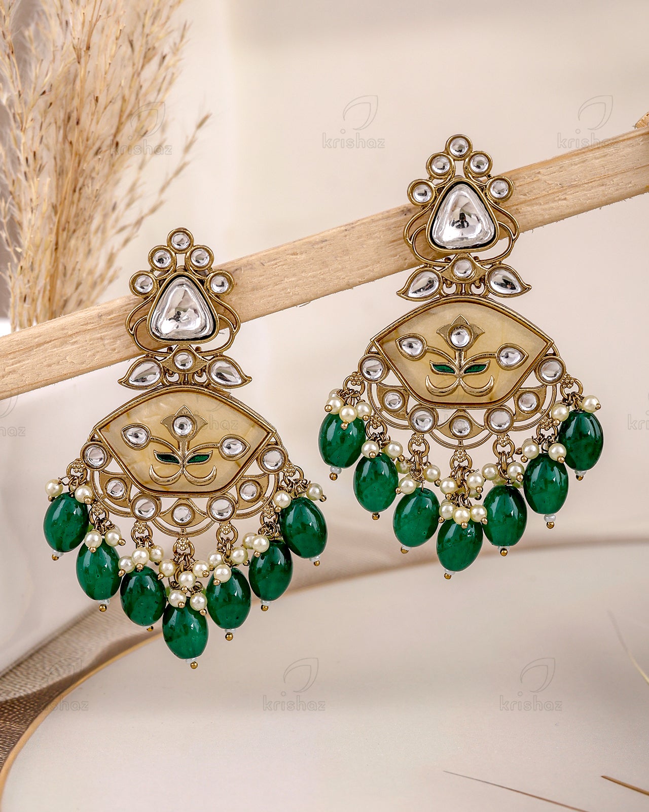 Vaibhavi Kundan Danglers-M