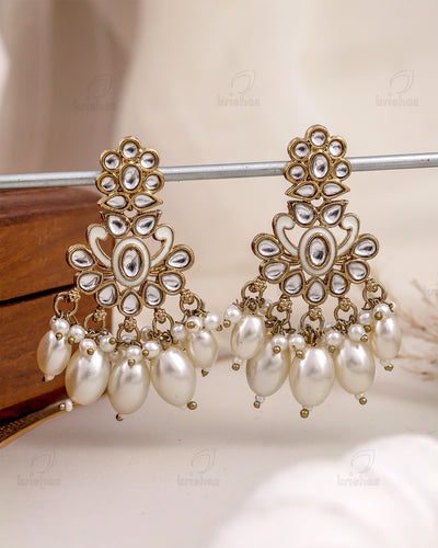 Bhargavi Kundan Danglers-M