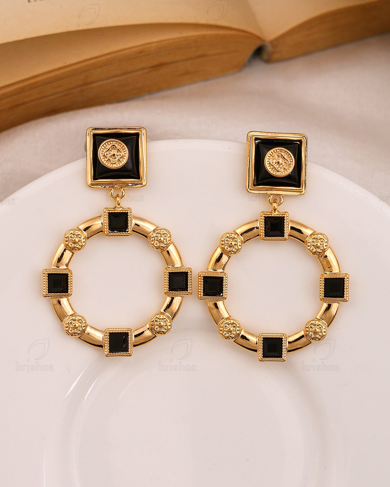 Square Oval Fashionable Dangler