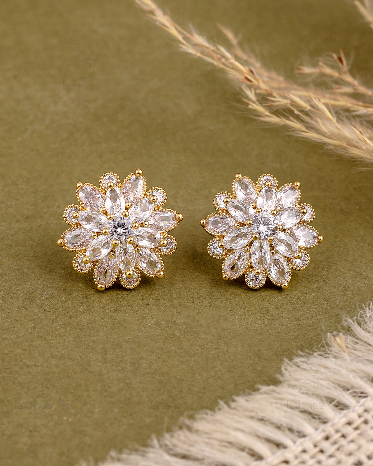 Herry Fashionable CZ Studs