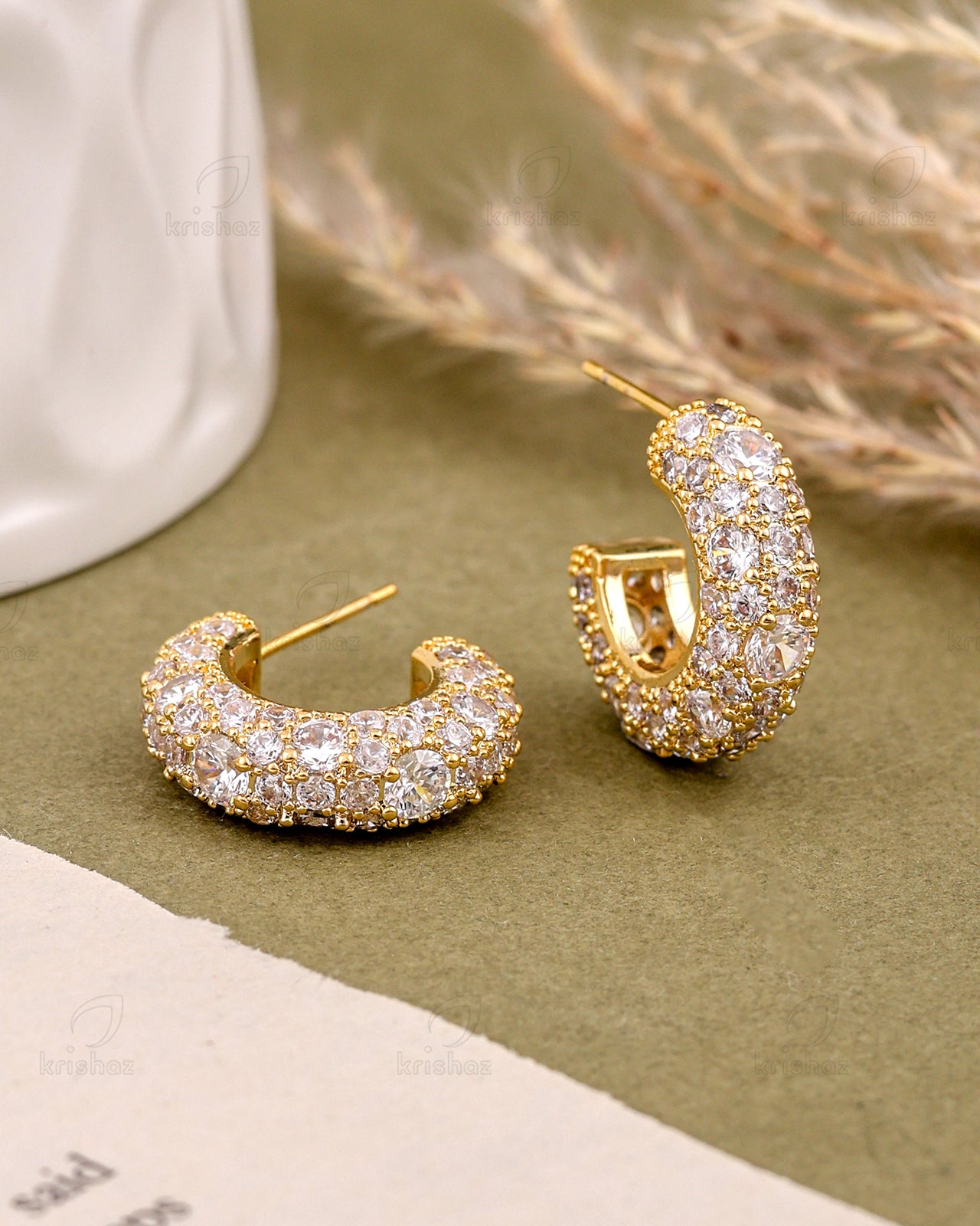 Deborah Fashionable Studs