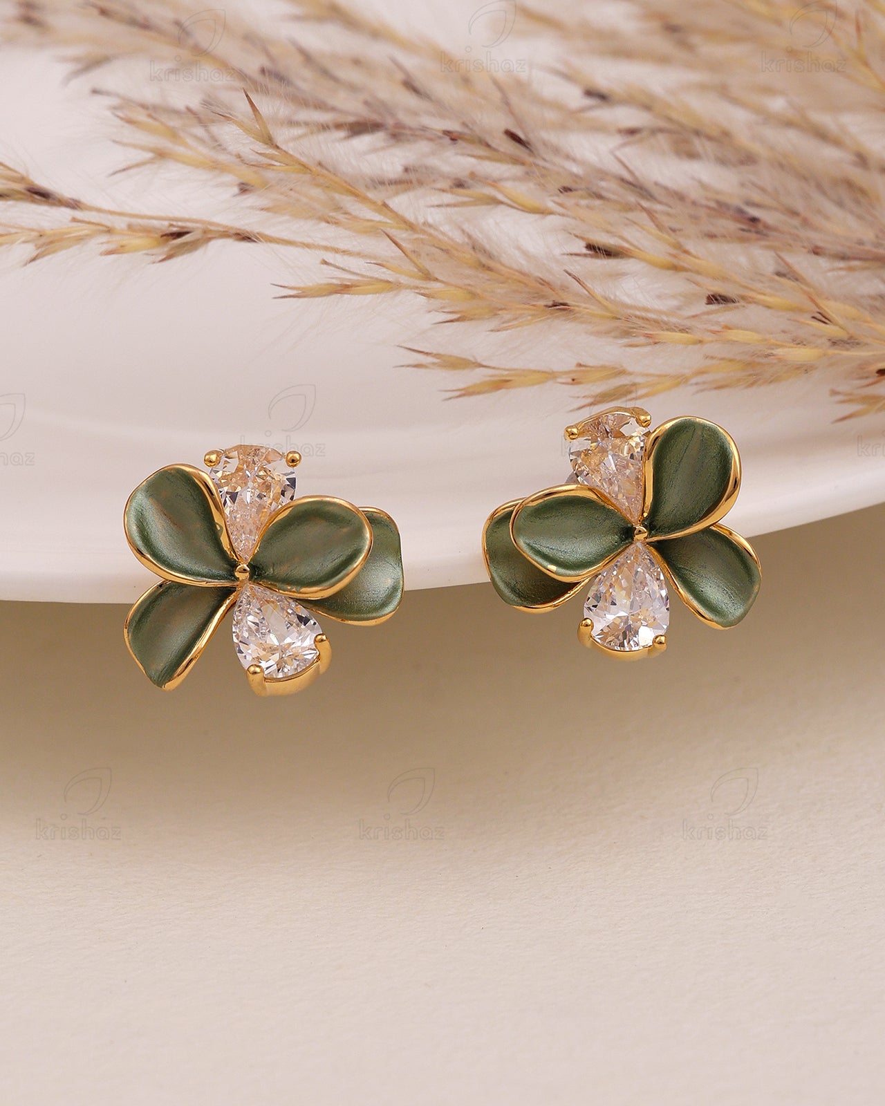 Bari Enamel Fashionable Studs