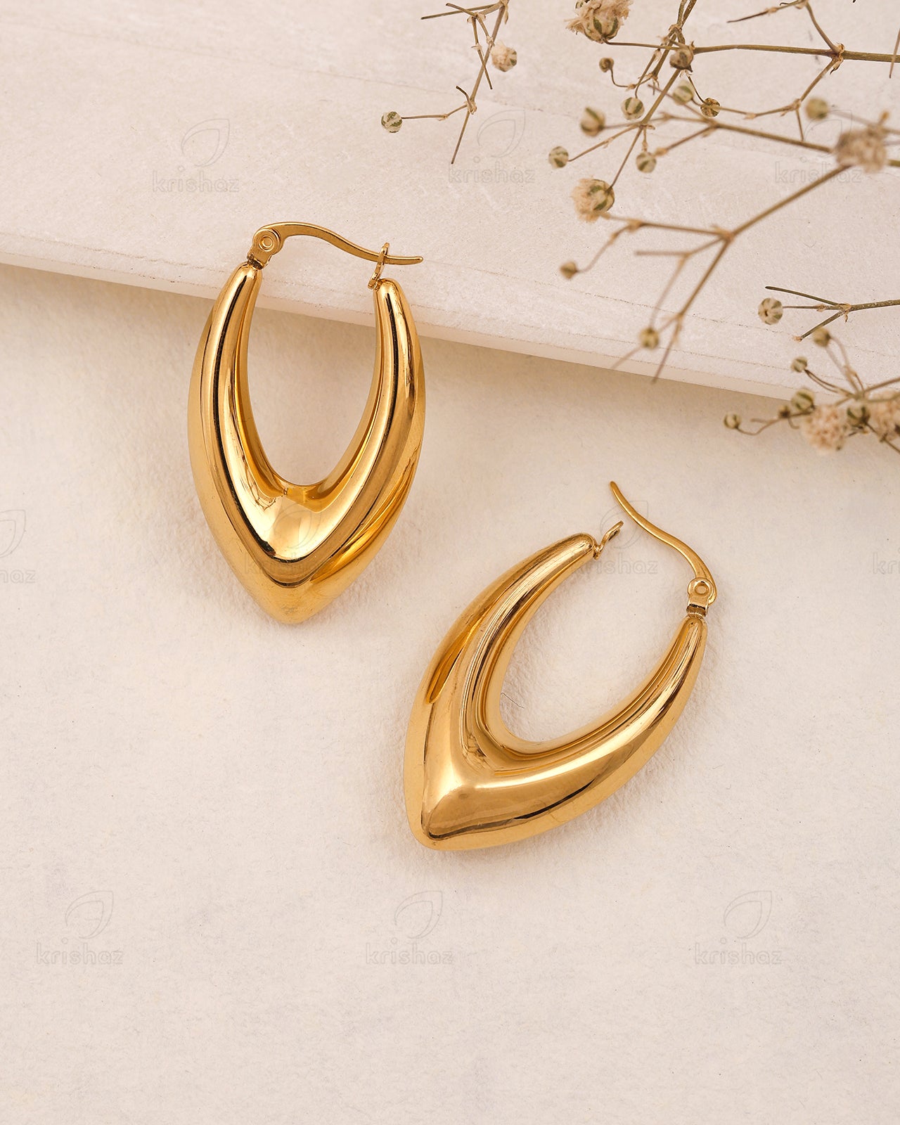 Anchor Fashionable Hoop