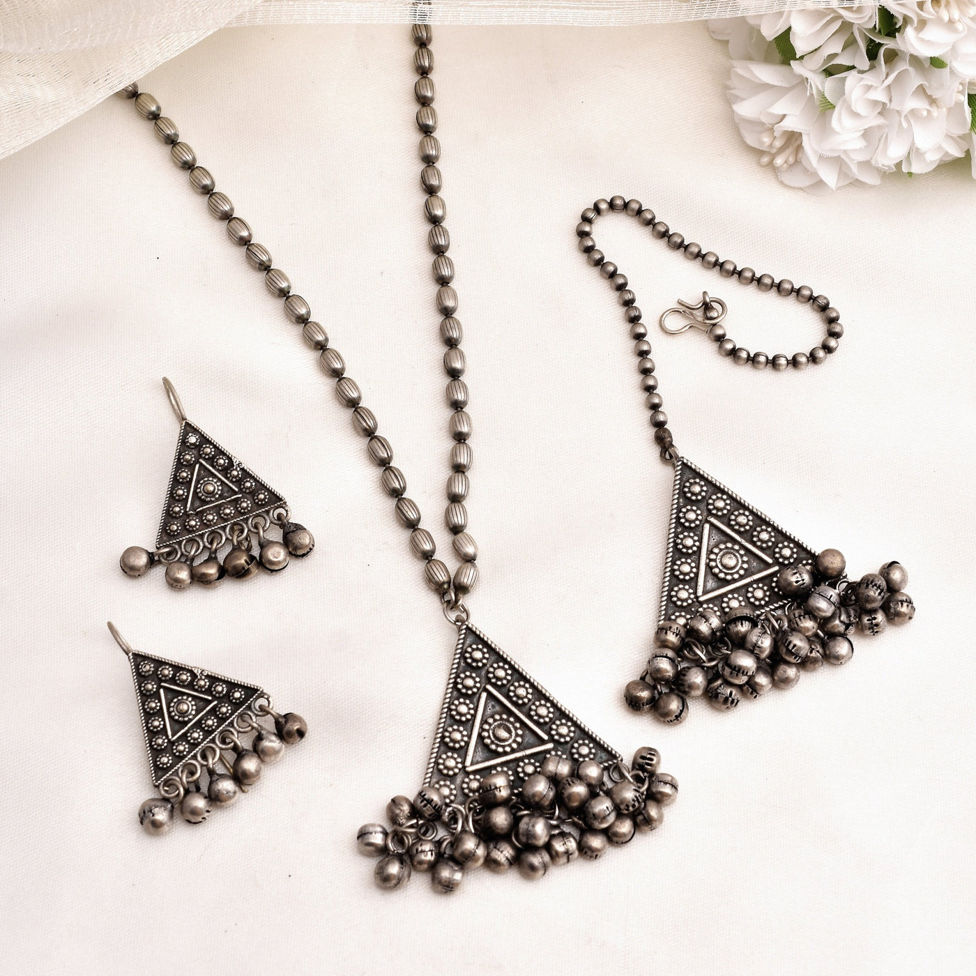 Nilima Silver Look Alike Long Necklace Set With Maang tikka