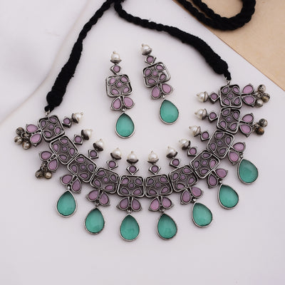 Amrapali Silver Look Alike Necklace Set