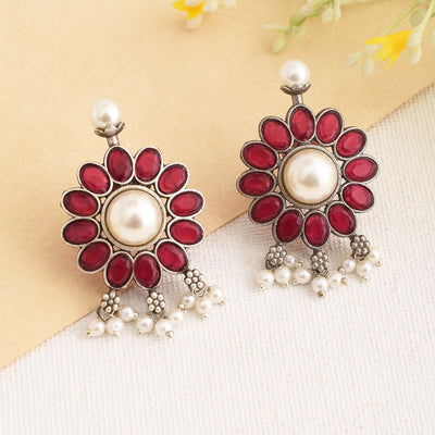 Kavisha  Floral Stud Earrings - xoiox