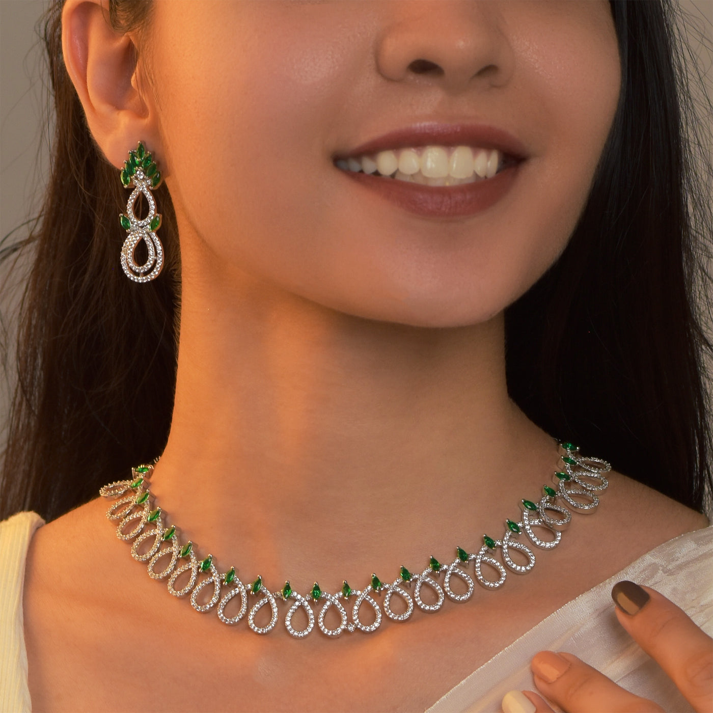 Lizzie Rhodium Plated Necklace With Matching Earrings