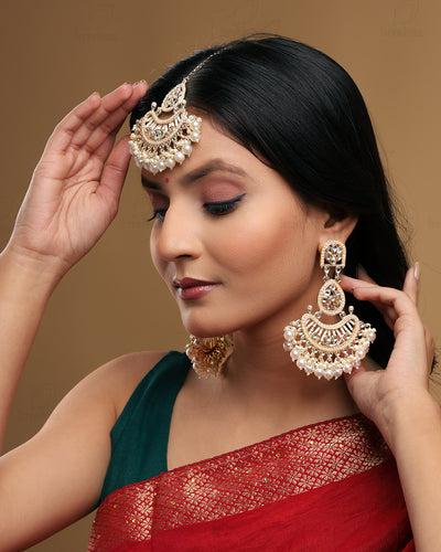 Nayanika Kundan Dangler With Mangtika