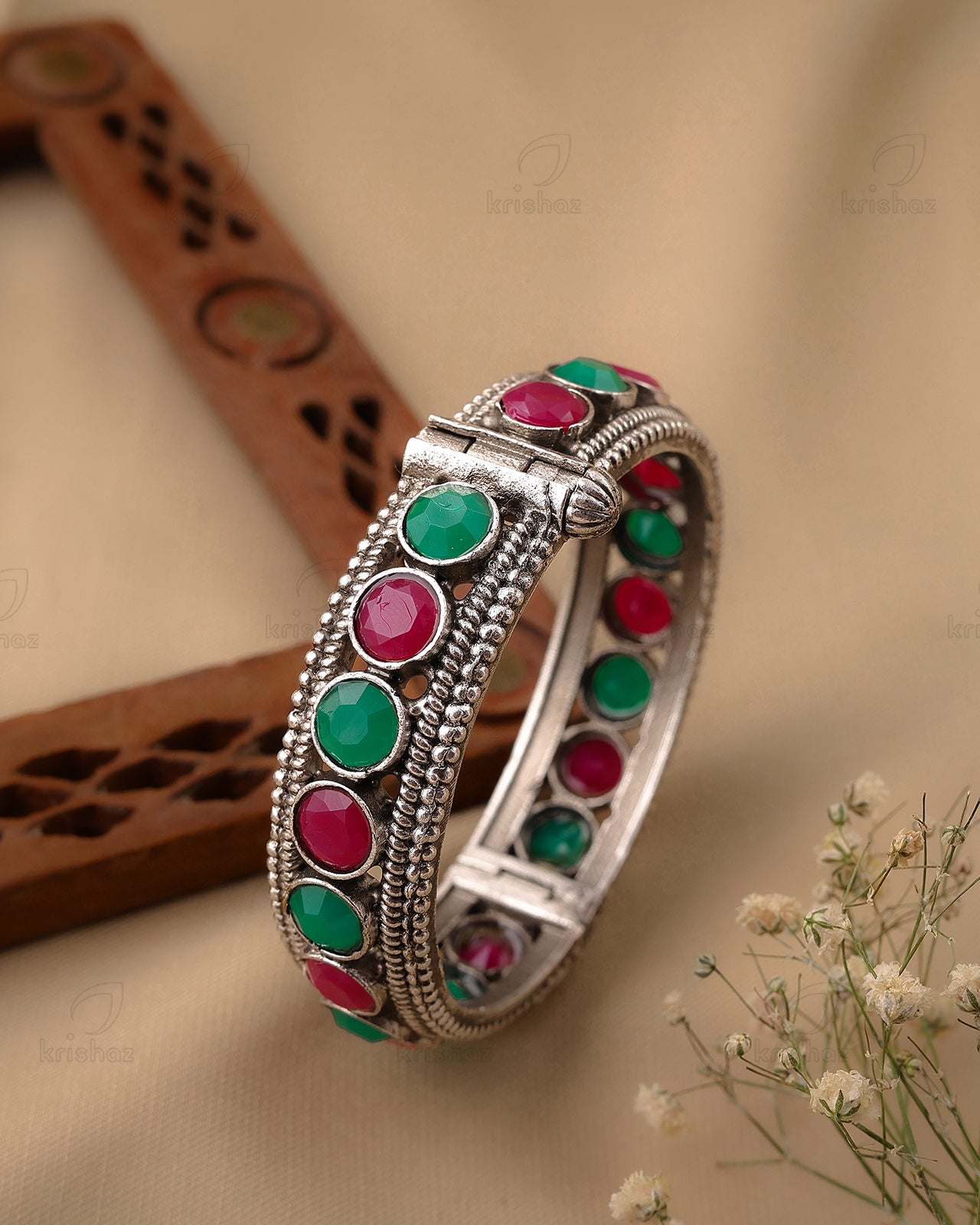 Darshan One Piece Bangle