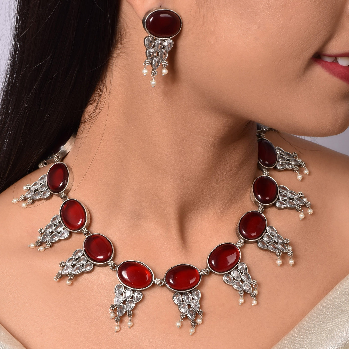 Ruhani Choker Necklace with Matching Earrings - xoiox