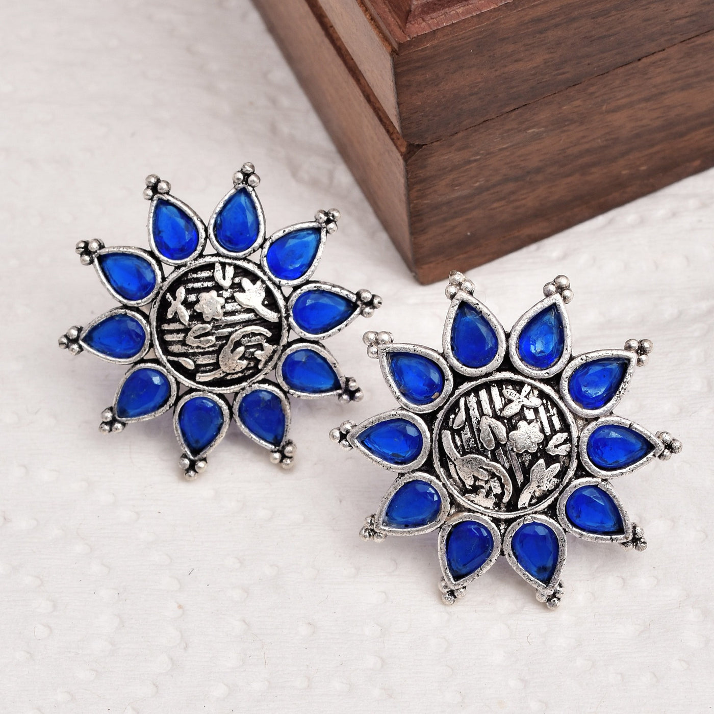 Iris Stud Earrings Set