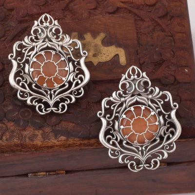 Snigdha Stud Earrings - xoiox